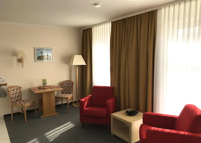 8 Im Haus Huehnergott *